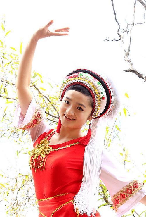 滇南烟雨中的古韵词人行踪