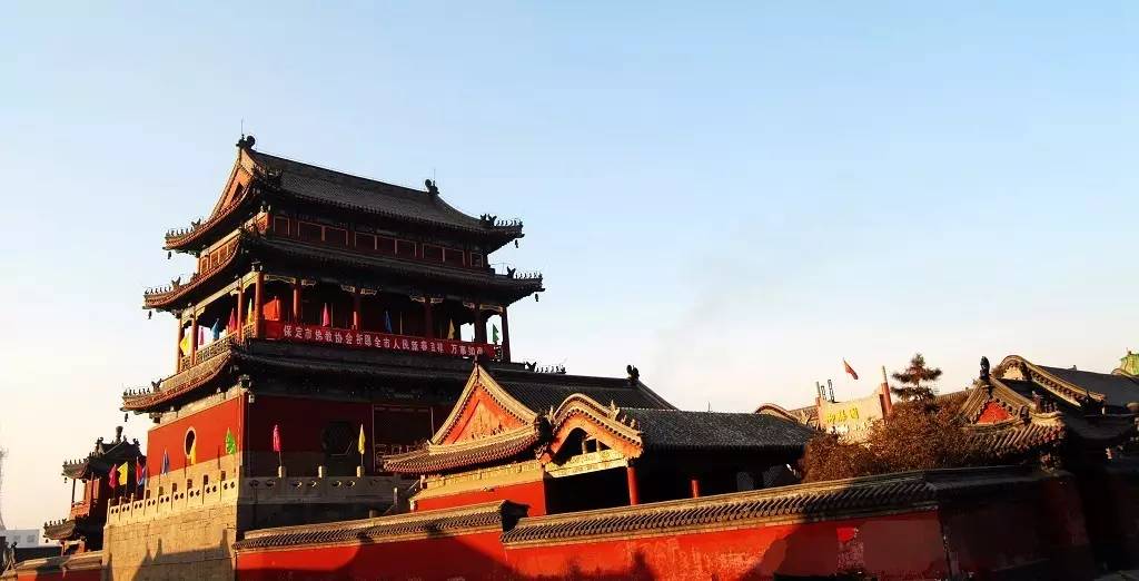 保定巷弄间的美食奇遇